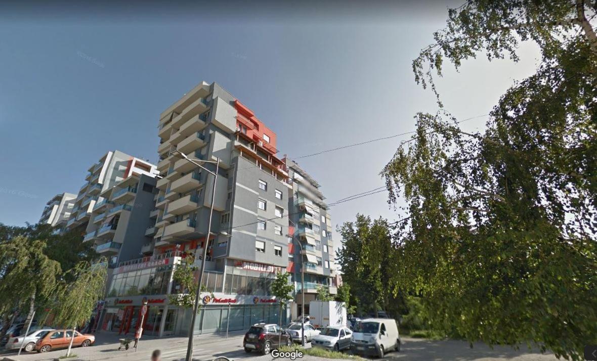 Modern Apartment Korca 3 ภายนอก รูปภาพ